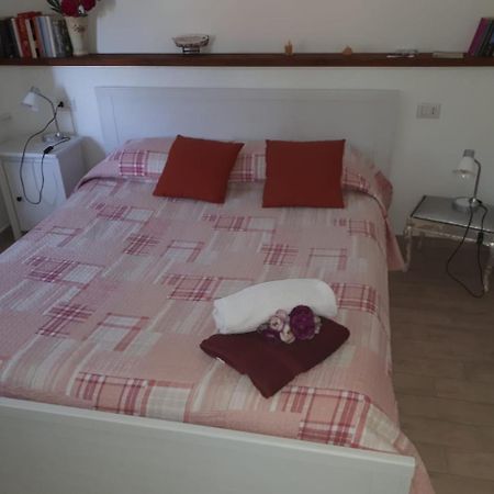 Ai Tre Limoni Bed & Breakfast วาราซเซ ภายนอก รูปภาพ