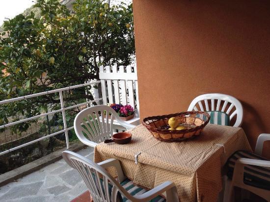 Ai Tre Limoni Bed & Breakfast วาราซเซ ภายนอก รูปภาพ